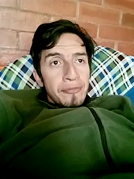 johan70sexy online show from October 5, 2025, 3:47 pm