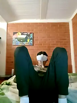 johan70sexy online show from October 24, 2025, 6:45 am