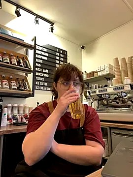 Snapshot of cinnabon_ chatting on October 27, 2025, 11:33 am cinnabon  online show from October 27, 2025, 11:33 am