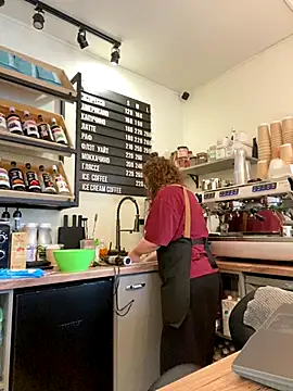 Snapshot of cinnabon_ chatting on September 24, 2025, 11:17 am cinnabon  online show from September 24, 2025, 11:17 am