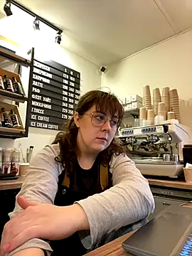 Snapshot of cinnabon_ chatting on October 26, 2025, 8:48 am cinnabon  online show from October 26, 2025, 8:48 am