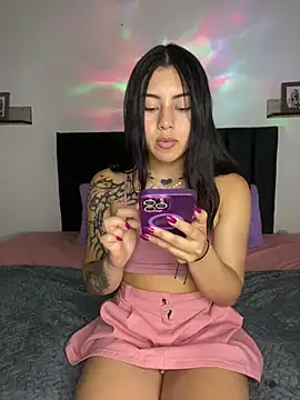 emily 22x online show from February 9, 2025, 1:11 am