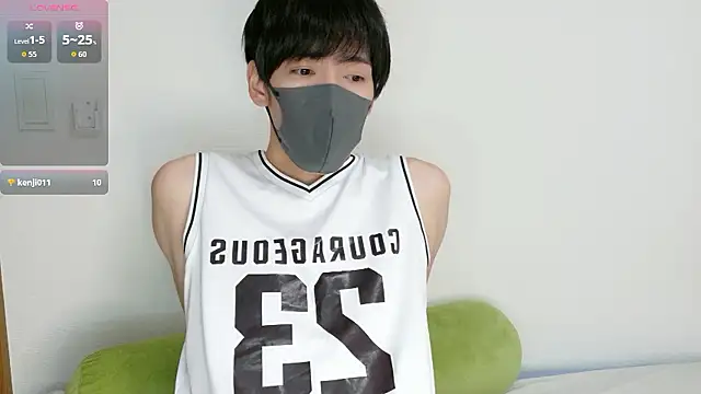 itsme LEON online show from October 5, 2025, 1:13 pm