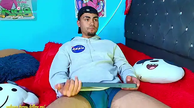 kalivan voinesscu online show from January 14, 2025, 9:35 am