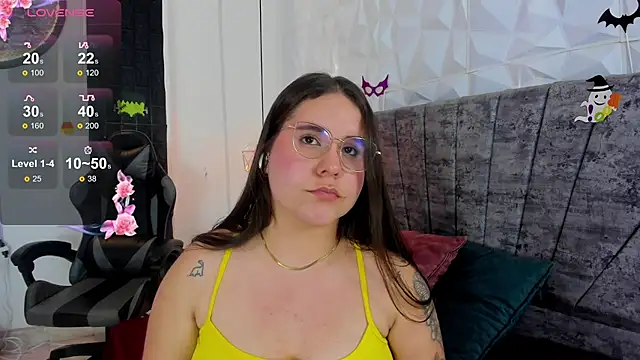 Snapshot of April1_sc chatting on October 29, 2025, 8:30 pm April1 sc online show from October 29, 2025, 8:30 pm