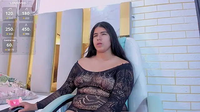 Lia Ashley online show from April 10, 2026, 7:10 pm