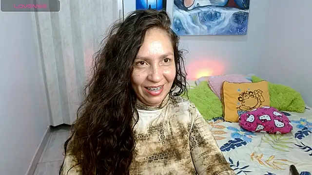 Snapshot of naihroby chatting on October 9, 2025, 7:42 am naihroby online show from October 9, 2025, 7:42 am