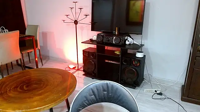 Snapshot of naihroby chatting on September 23, 2025, 3:24 am naihroby online show from September 23, 2025, 3:24 am