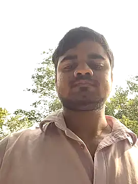 Snapshot of Ishan003 chatting on August 4, 2026, 2:49 am Ishan003 online show from August 4, 2026, 2:49 am