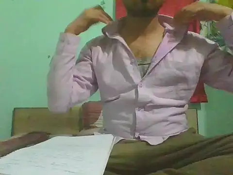 Snapshot of Ishan003 chatting on October 21, 2025, 12:59 pm Ishan003 online show from October 21, 2025, 12:59 pm