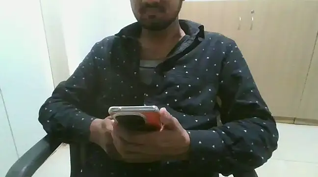 Ishan003 online show from February 4, 2025, 3:26 pm