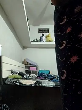 Snapshot of Priya_Strip chatting on January 16, 2026, 8:29 am Priya Strip online show from January 16, 2026, 8:29 am