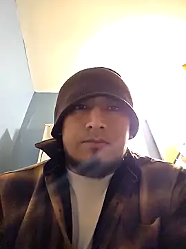 Snapshot of Jovende28 chatting on October 28, 2025, 12:26 pm Jovende28 online show from October 28, 2025, 12:26 pm