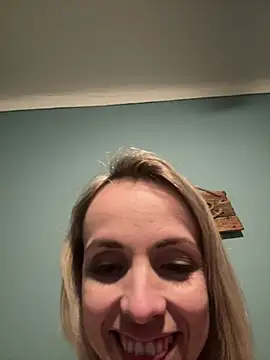 Annelibre online show from February 27, 2025, 9:36 pm