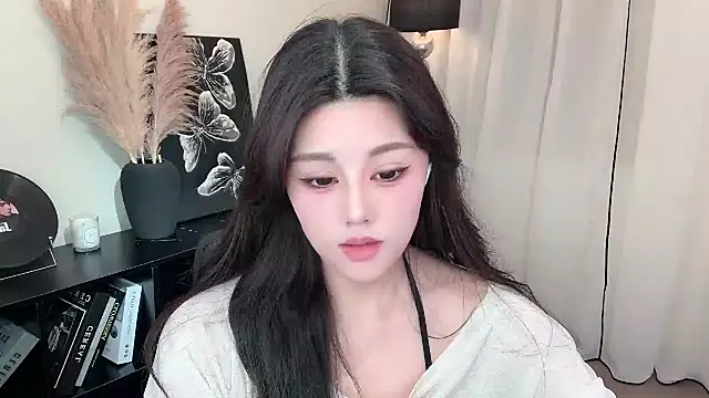 Strawberrybabyy1 online show from March 4, 2025, 10:02 am