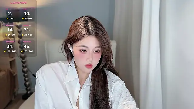 Strawberrybabyy1 online show from December 5, 2024, 3:55 pm