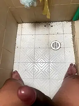 Snapshot of valdo1909 chatting on October 24, 2025, 7:46 pm valdo1909 online show from October 24, 2025, 7:46 pm