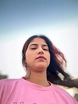 Snapshot of DiyAsingHh chatting on October 11, 2025, 12:33 am DiyAsingHh online show from October 11, 2025, 12:33 am