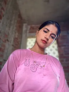 Snapshot of DiyAsingHh chatting on October 19, 2025, 8:28 am DiyAsingHh online show from October 19, 2025, 8:28 am