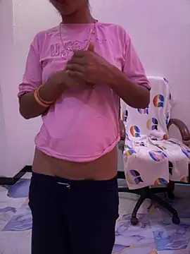 Snapshot of DiyAsingHh chatting on October 19, 2025, 9:28 pm DiyAsingHh online show from October 19, 2025, 9:28 pm