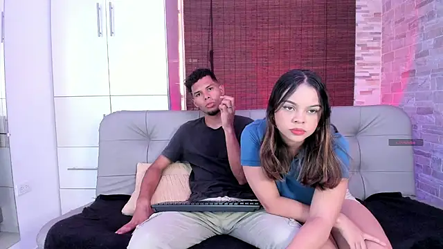 Snapshot of miaa_lux chatting on March 4, 2025, 7:01 pm miaa lux online show from March 4, 2025, 7:01 pm