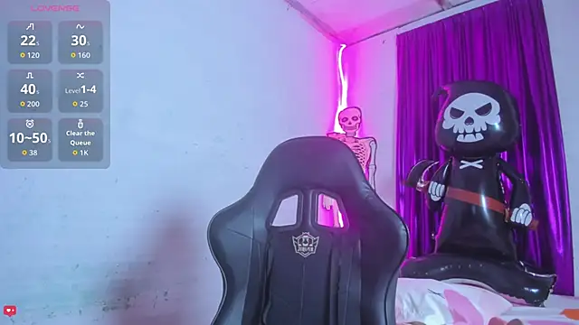 Snapshot of jonson- chatting on October 25, 2025, 9:48 pm jonson- online show from October 25, 2025, 9:48 pm