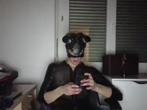 Snapshot of Angelbunn chatting on January 3, 2025, 10:29 pm Angelbunn online show from January 3, 2025, 10:29 pm