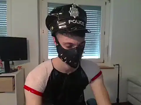 Snapshot of Angelbunn chatting on February 9, 2025, 9:47 am Angelbunn online show from February 9, 2025, 9:47 am