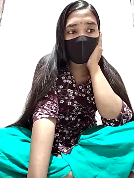 Snapshot of Etha-Moni chatting on February 15, 2025, 5:50 pm Etha-Moni online show from February 15, 2025, 5:50 pm