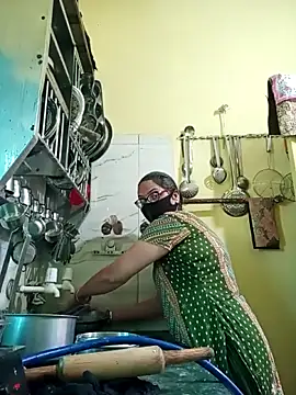 heenage online show from February 26, 2026, 9:20 am