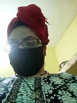 Snapshot of heenage chatting on March 6, 2025, 7:58 am heenage online show from March 6, 2025, 7:58 am