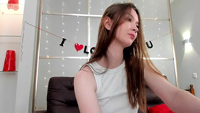 Emma Flin online show from June 12, 2026, 5:05 am