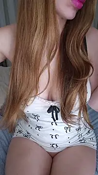 Snapshot of jhulyyy chatting on January 18, 2026, 1:36 pm jhulyyy online show from January 18, 2026, 1:36 pm