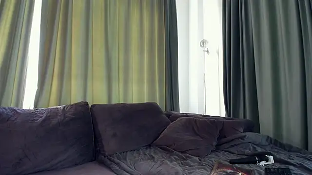 LaraStone69 online show from May 16, 2026, 6:56 am