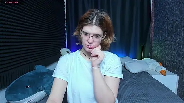 KIKI Krash online show from February 15, 2025, 10:22 am
