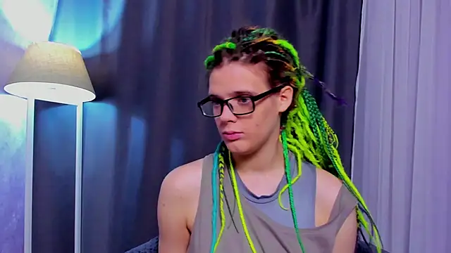 Snapshot of KIKI_Krash chatting on September 28, 2025, 10:00 am KIKI Krash online show from September 28, 2025, 10:00 am