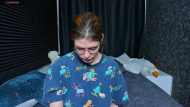KIKI Krash online show from February 11, 2025, 10:14 am