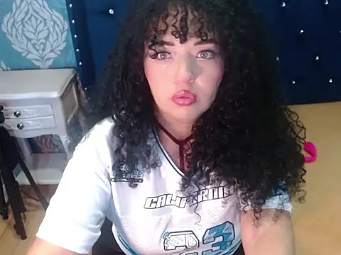 Sofiacowperx online show from March 12, 2026, 4:00 pm