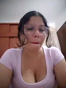 Carliina Soussa online show from March 24, 2026, 1:38 am