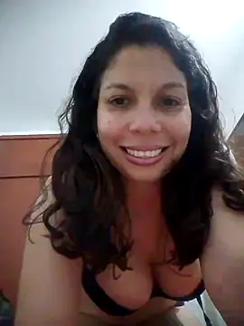 Carliina Soussa online show from February 26, 2025, 2:52 am