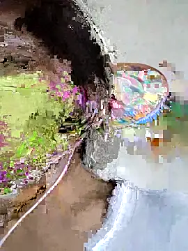 Snapshot of illay_love chatting on December 16, 2025, 3:22 am illay love online show from December 16, 2025, 3:22 am