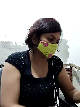 Snapshot of illay_love chatting on November 25, 2025, 5:24 pm illay love online show from November 25, 2025, 5:24 pm