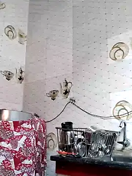 Snapshot of illay_love chatting on November 30, 2025, 6:25 am illay love online show from November 30, 2025, 6:25 am