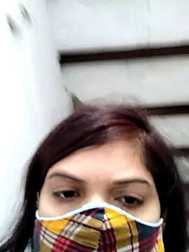 Snapshot of illay_love chatting on November 19, 2025, 5:40 am illay love online show from November 19, 2025, 5:40 am