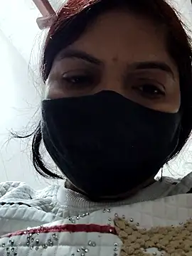 Snapshot of illay_love chatting on January 6, 2026, 5:55 am illay love online show from January 6, 2026, 5:55 am