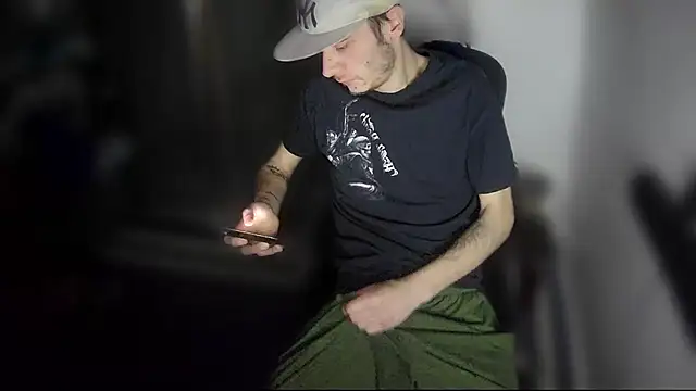 MrKingDick607 online show from February 18, 2026, 7:39 am