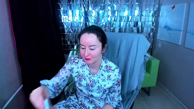 Ninasaaaa online show from March 14, 2025, 8:53 am