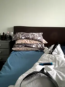 maturemale2024 online show from October 15, 2025, 3:53 pm