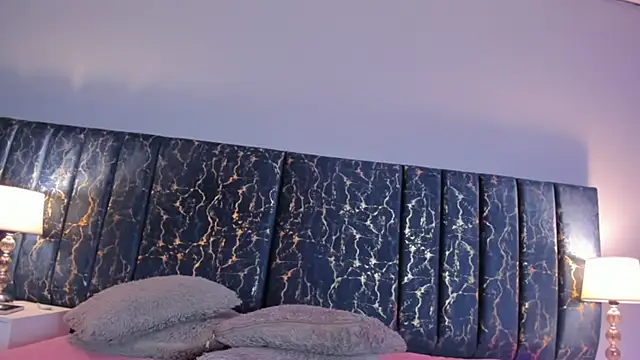 Snapshot of Sophia_Lemos chatting on September 19, 2025, 1:37 pm Sophia Lemos online show from September 19, 2025, 1:37 pm