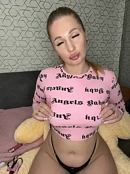 Snapshot of Tatti-Go chatting on October 4, 2025, 1:34 pm Tatti-Go online show from October 4, 2025, 1:34 pm